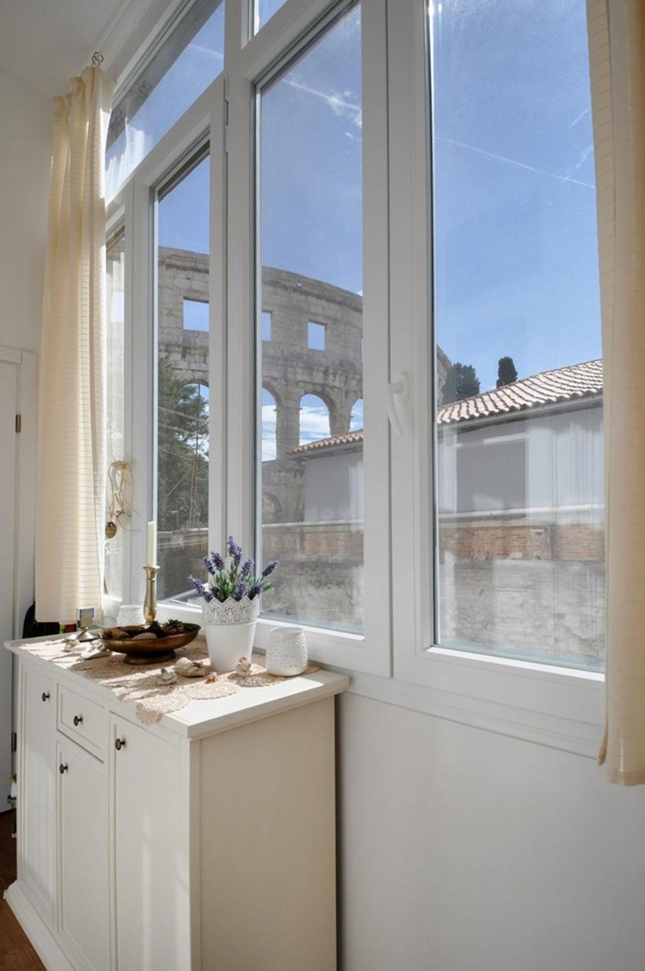 Amphiteater Art Apartman Pula Exterior foto